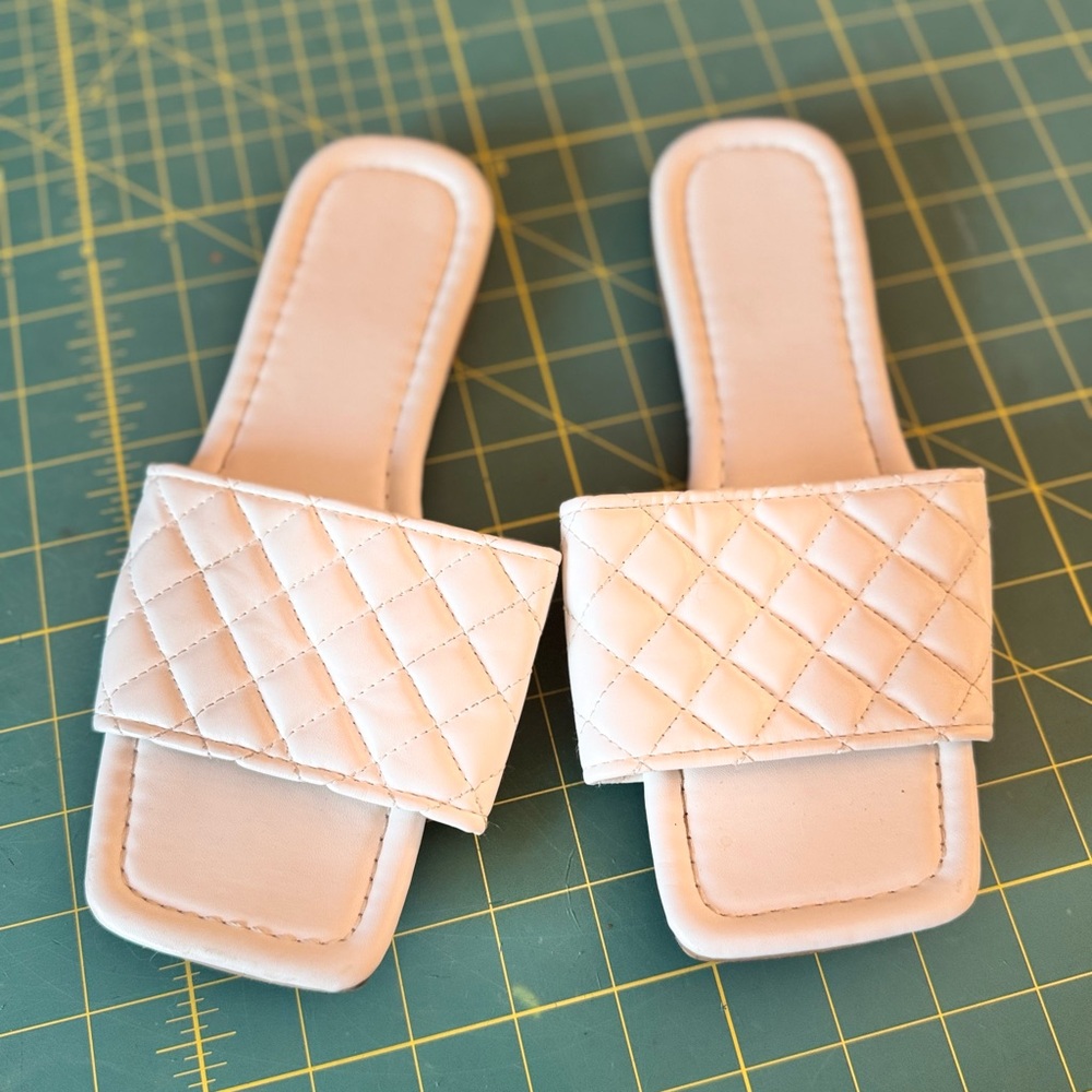 Old Navy Quilted Cream Flats